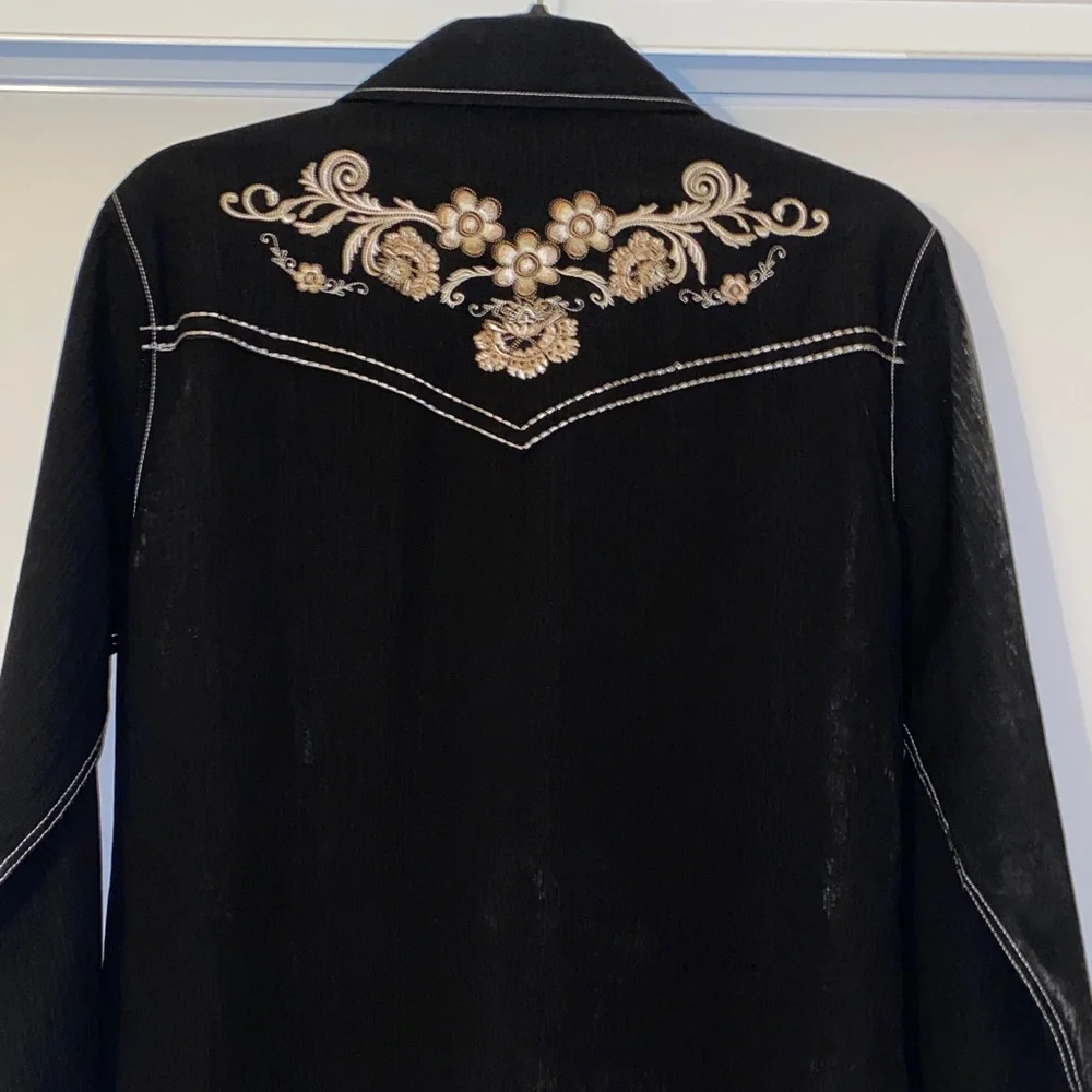 Black Embroidered Button Down Shirt - Picture 6 of 9
